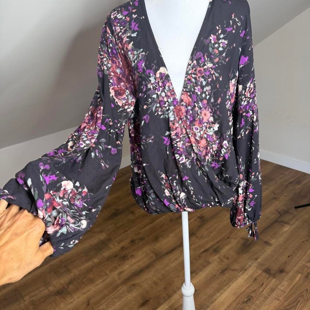 LOVESTITCH Black Floral Surplice Wrap Blouse Medium Witchy Boho Balloon Sleeve